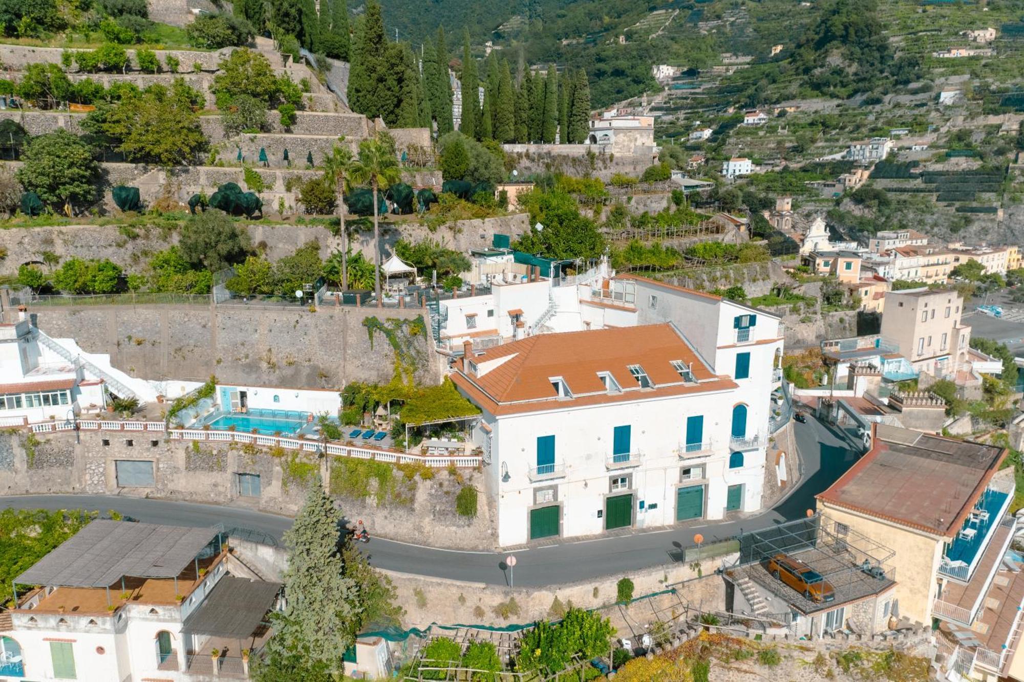 Villa Dorotea Luxury & Modern Design - Jacuzzi With Seaview & Sauna - Hammam & Homegym Minori Exterior photo